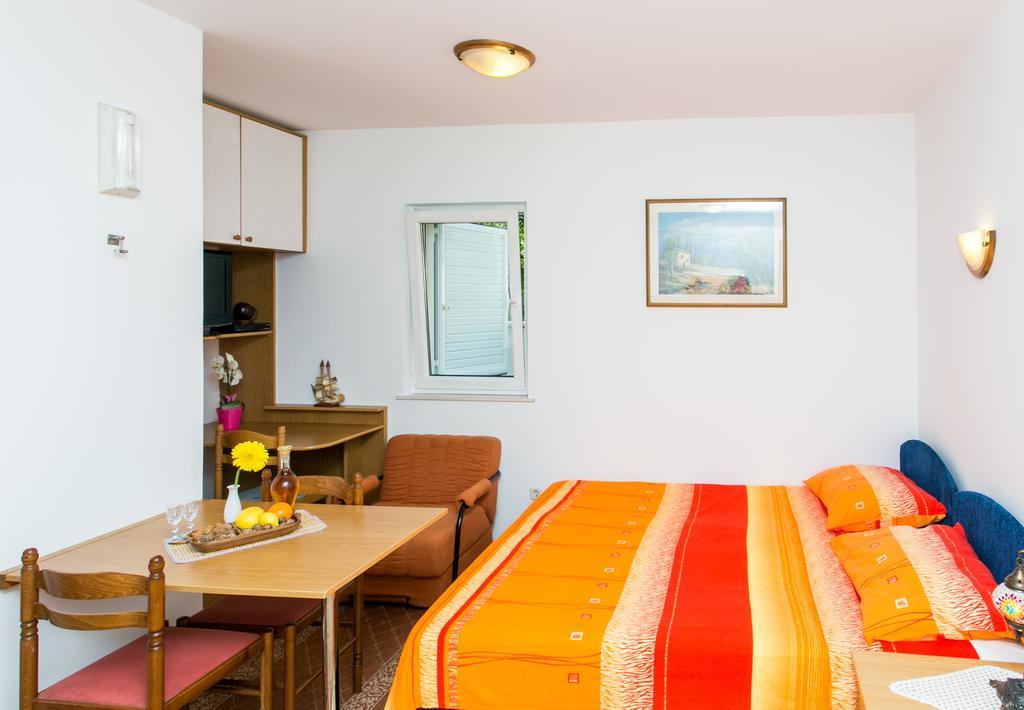 Apartments Miramare & Campara Dubrovnik Rum bild