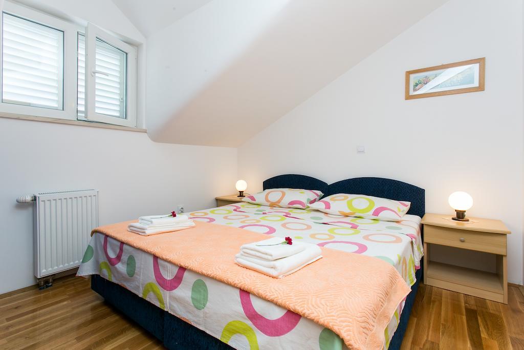 Apartments Miramare & Campara Dubrovnik Rum bild