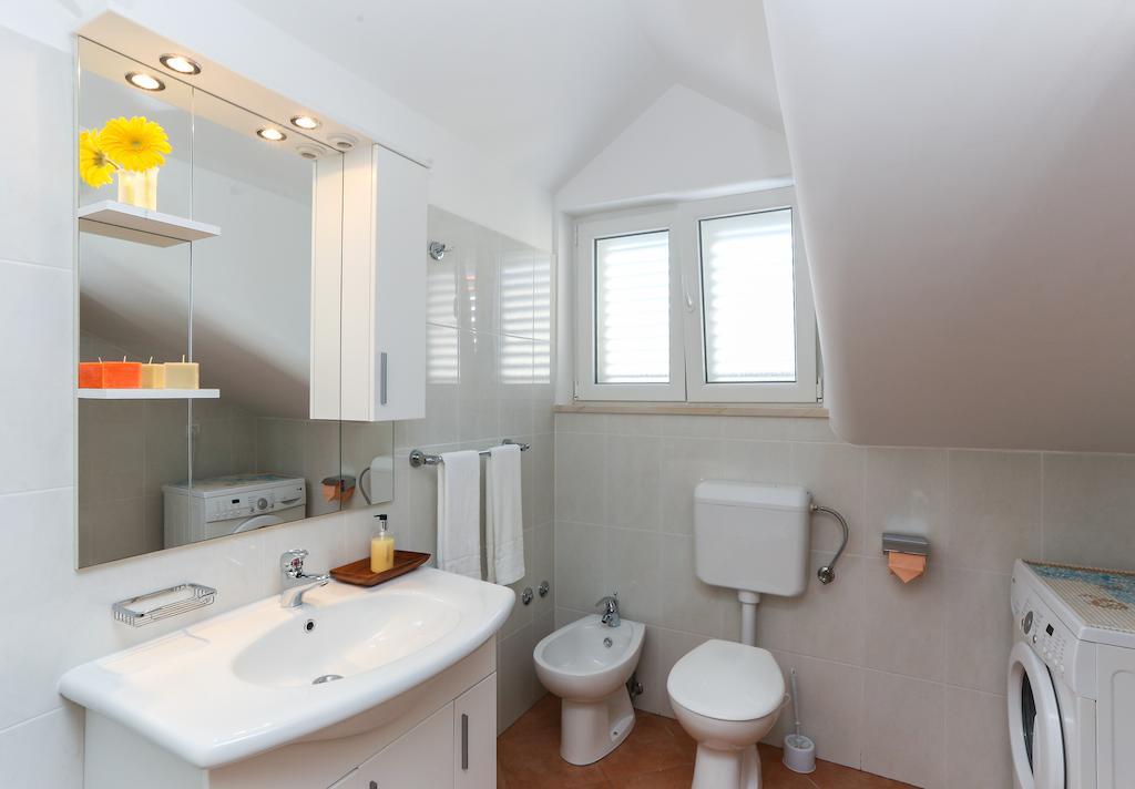 Apartments Miramare & Campara Dubrovnik Rum bild