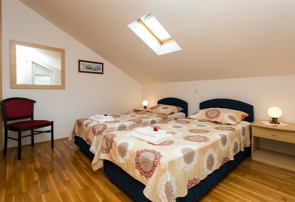 Apartments Miramare & Campara Dubrovnik Rum bild