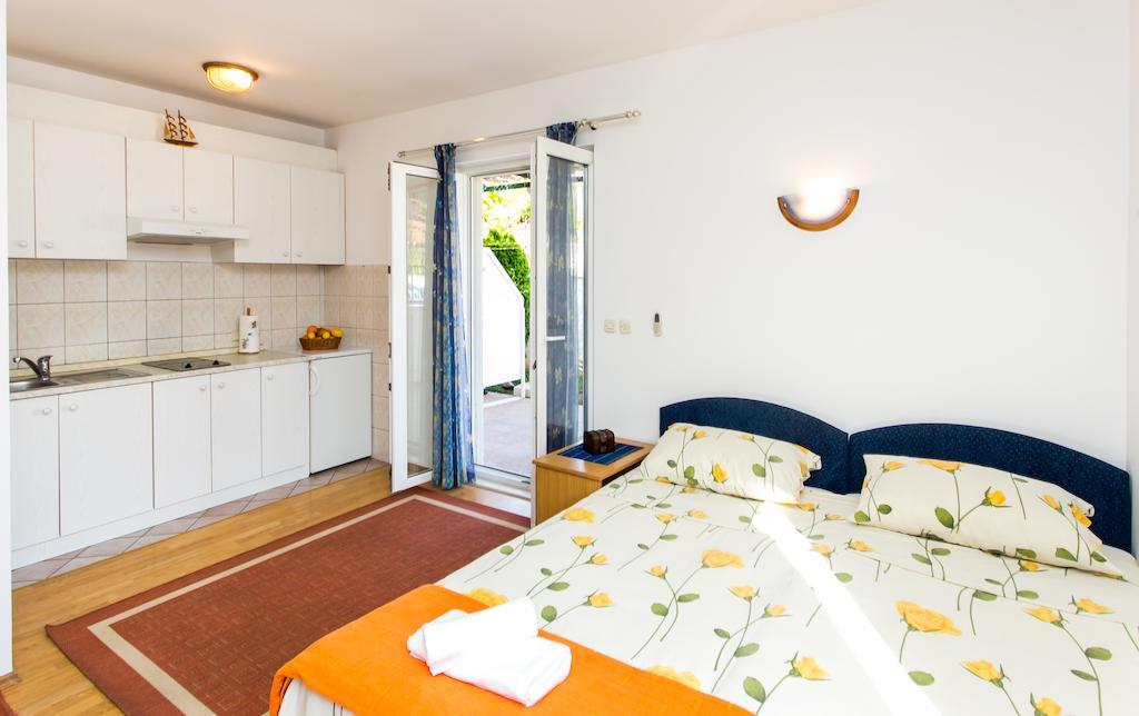 Apartments Miramare & Campara Dubrovnik Rum bild